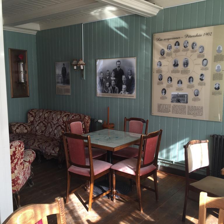 Einarshusid Guesthouse Bolungarvik Екстер'єр фото