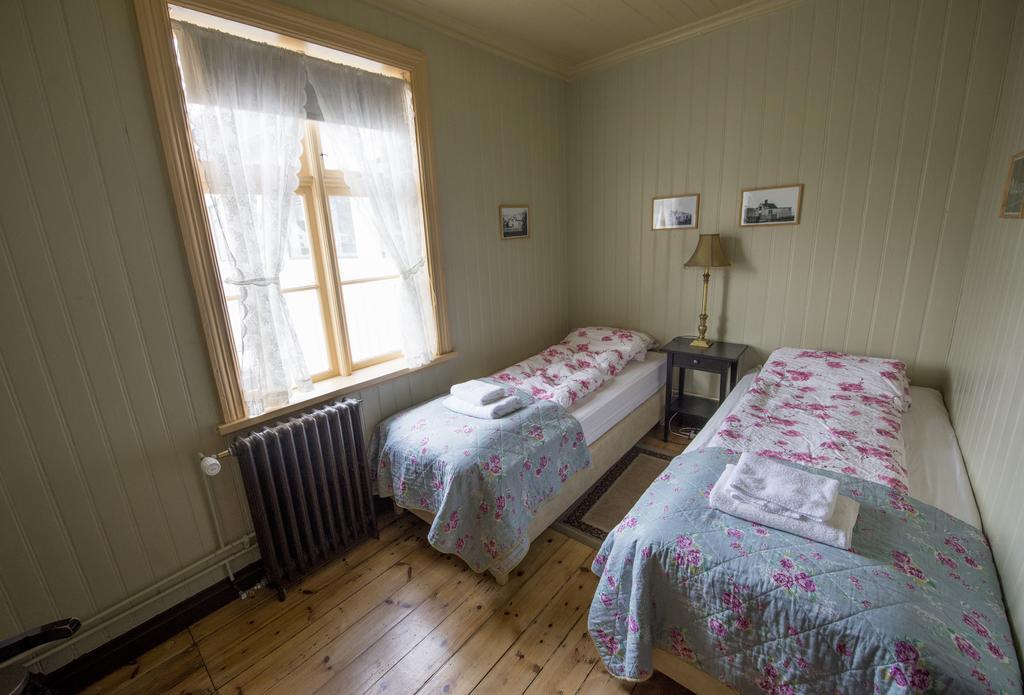 Einarshusid Guesthouse Bolungarvik Екстер'єр фото